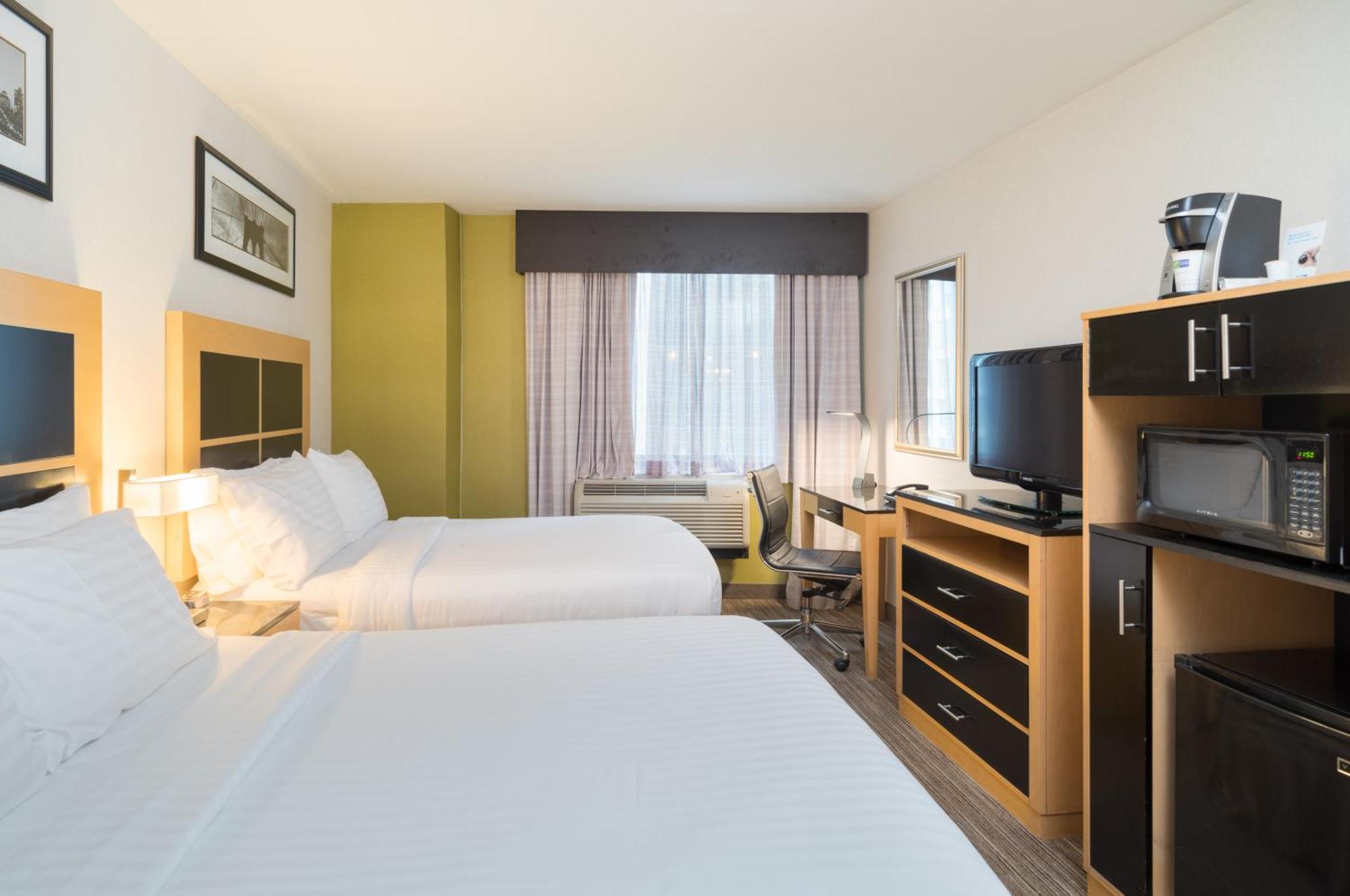 Double Room Two Double Beds Non-Smoking